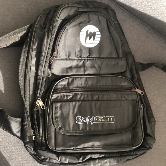 Bagpack - Picture 3 of 3